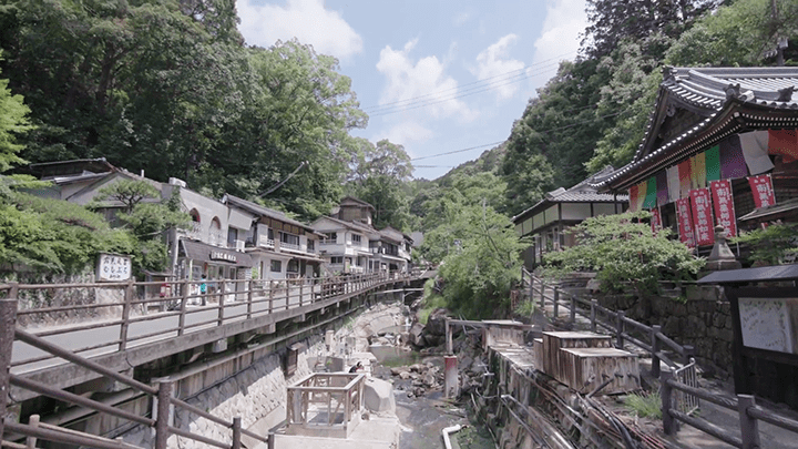 Stay at Yunomine Onsen