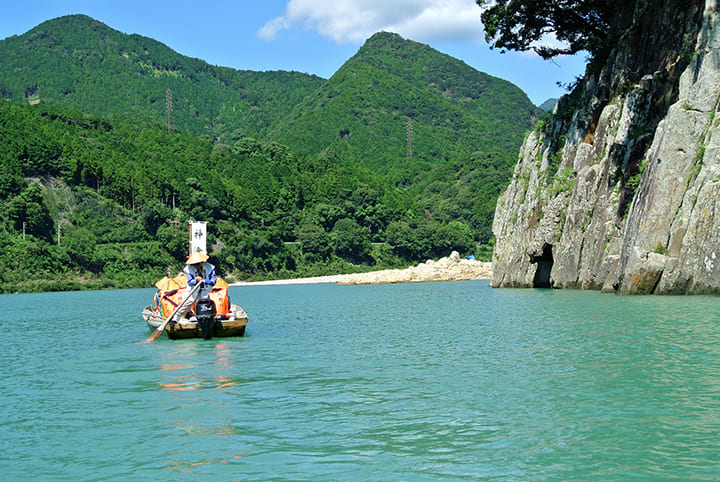 Riverboating down the Kumano-gawa River